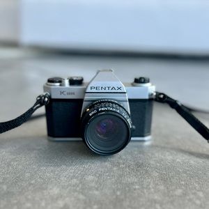 Pentax K1000 / 50mm Pentax lens included